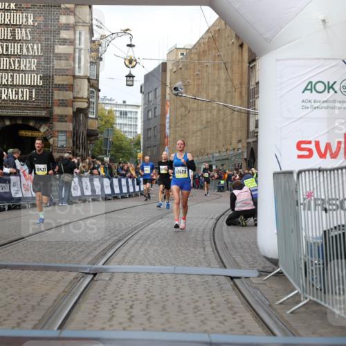 05.10.2025 - 20. swb-Marathon Bremen Yannick Fuchs http://msf.ph/oto/9252256 05.10.2025 10:45:18 Ziel 10091, 10431, 10822, 11488, 11715 meine-sportfotos.de