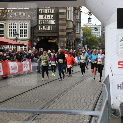 05.10.2025 - 20. swb-Marathon Bremen Yannick Fuchs http://msf.ph/oto/9252440 05.10.2025 11:14:20 Ziel 9380, 9695, 10491, 11036, 11555 meine-sportfotos.de