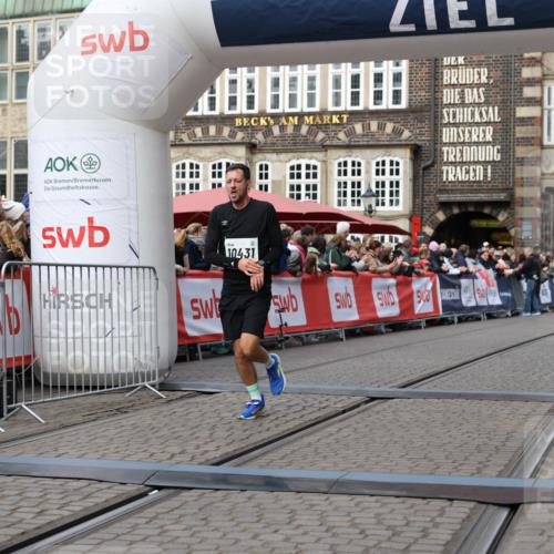 05.10.2025 - 20. swb-Marathon Bremen Yannick Fuchs http://msf.ph/oto/9252457 05.10.2025 10:45:21 Ziel 9290, 10091, 10431, 10822, 10898, 11488 meine-sportfotos.de