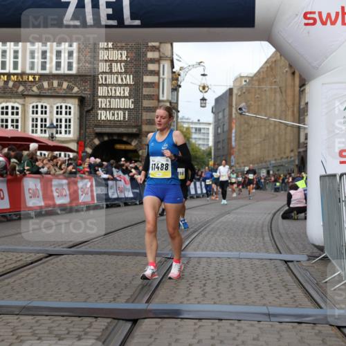 05.10.2025 - 20. swb-Marathon Bremen Yannick Fuchs http://msf.ph/oto/9252472 05.10.2025 10:45:22 Ziel 9290, 9963, 10431, 10822, 10898, 11488 meine-sportfotos.de