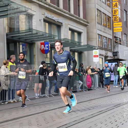 05.10.2025 - 20. swb-Marathon Bremen Strokosch-Dieckow http://msf.ph/oto/9252487 05.10.2025 10:55:11 Ziel 7165, 9195, 9197, 9201, 9350, 9492, 9514, 9654, 9720, 9722, 9856, 9902, 9933, 10088, 10107, 10111, 10116, 10195, 10256, 10260, 10262, 10475, 10745, 10755, 10757, 10909, 10970, 11025, 11081, 11115, 11197, 11380, 11431, 11586, 11588, 11702, 7165, 9195, 9197, 9201, 9350, 9492, 9514, 9654, 9720, 9722, 9856, 9902, 9933, 10088, 10107, 10111, 10116, 10195, 10256, 10260, 10262, 10475, 10745, 10755, 10757, 10909, 10970, 11025, 11081, 11115 meine-sportfotos.de