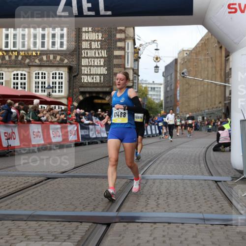 05.10.2025 - 20. swb-Marathon Bremen Yannick Fuchs http://msf.ph/oto/9252492 05.10.2025 10:45:22 Ziel 9290, 9963, 10431, 10822, 10898, 11488 meine-sportfotos.de