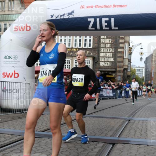 05.10.2025 - 20. swb-Marathon Bremen Yannick Fuchs http://msf.ph/oto/9252665 05.10.2025 10:45:25 Ziel 9290, 9963, 10431, 10634, 10822, 10898, 11488 meine-sportfotos.de