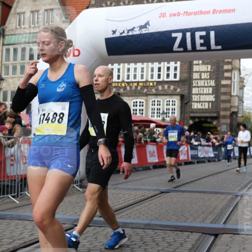 05.10.2025 - 20. swb-Marathon Bremen Yannick Fuchs http://msf.ph/oto/9252720 05.10.2025 10:45:25 Ziel 9290, 9963, 10431, 10634, 10822, 10898, 11488 meine-sportfotos.de