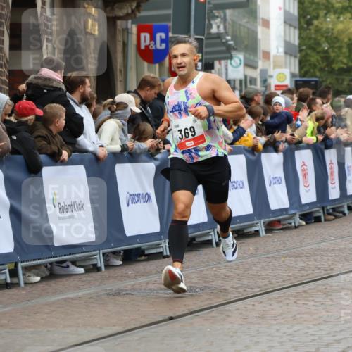05.10.2025 - 20. swb-Marathon Bremen Strokosch-Dieckow http://msf.ph/oto/9253188 05.10.2025 12:51:19 Ziel 218, 369, 1339, 5625 meine-sportfotos.de