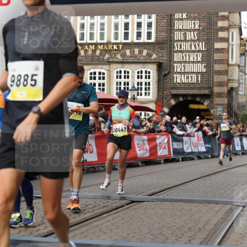 05.10.2025 - 20. swb-Marathon Bremen Yannick Fuchs http://msf.ph/oto/9253214 05.10.2025 10:45:32 Ziel 9396, 9885, 9963, 10447, 10634, 11346, 11403, 11585 meine-sportfotos.de