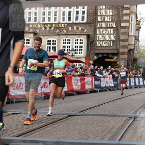 05.10.2025 - 20. swb-Marathon Bremen Yannick Fuchs http://msf.ph/oto/9253257 05.10.2025 10:45:32 Ziel 9396, 9885, 9963, 10447, 10634, 11346, 11403, 11585 meine-sportfotos.de