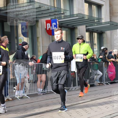 05.10.2025 - 20. swb-Marathon Bremen Strokosch-Dieckow http://msf.ph/oto/9253263 05.10.2025 10:55:45 Ziel 7147, 9258, 9541, 9811, 9855, 9871, 9950, 9968, 10006, 10009, 10015, 10394, 10610, 10641, 10654, 10664, 10675, 10758, 10921, 10959, 10989, 10992, 11095, 11148, 11364, 11366, 11439, 11554, 11620, 11626, 11630, 11693, 11741, 7147, 9258, 9541, 9811, 9855, 9871, 9950, 9968, 10006, 10009, 10015, 10394, 10610, 10641, 10654, 10664, 10675, 10758, 10921, 10959, 10989, 10992, 11095, 11148, 11364, 11366, 11554, 11620, 11630, 11693 meine-sportfotos.de