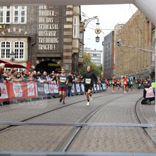 05.10.2025 - 20. swb-Marathon Bremen Yannick Fuchs http://msf.ph/oto/9253288 05.10.2025 10:45:32 Ziel 9396, 9885, 9963, 10447, 10634, 11346, 11403, 11585 meine-sportfotos.de