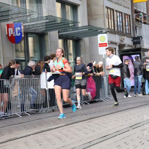 05.10.2025 - 20. swb-Marathon Bremen Strokosch-Dieckow http://msf.ph/oto/9253365 05.10.2025 10:55:47 Ziel 7147, 9258, 9541, 9811, 9855, 9871, 9950, 9968, 10006, 10009, 10015, 10196, 10394, 10641, 10654, 10664, 10675, 10758, 10921, 10959, 10989, 10992, 11095, 11148, 11364, 11366, 11554, 11620, 11626, 11630, 11693, 11741, 7147, 9258, 9541, 9811, 9855, 9871, 9950, 9968, 10006, 10009, 10015, 10196, 10394, 10641, 10654, 10664, 10675, 10758, 10921, 10959, 10989, 10992, 11095, 11148, 11364, 11366, 11554, 11620, 11630, 11693 meine-sportfotos.de