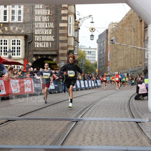 05.10.2025 - 20. swb-Marathon Bremen Yannick Fuchs http://msf.ph/oto/9253376 05.10.2025 10:45:33 Ziel 9396, 9885, 10447, 10634, 11346, 11403, 11585 meine-sportfotos.de
