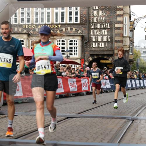 05.10.2025 - 20. swb-Marathon Bremen Yannick Fuchs http://msf.ph/oto/9253396 05.10.2025 10:45:33 Ziel 9396, 9885, 10447, 10634, 11346, 11403, 11585 meine-sportfotos.de