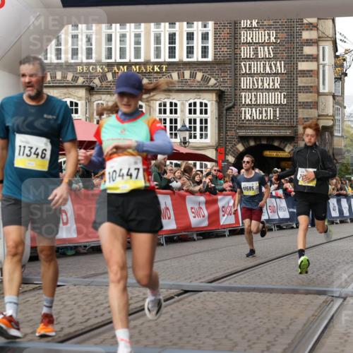 05.10.2025 - 20. swb-Marathon Bremen Yannick Fuchs http://msf.ph/oto/9253408 05.10.2025 10:45:33 Ziel 9396, 9885, 10447, 10634, 11346, 11403, 11585 meine-sportfotos.de