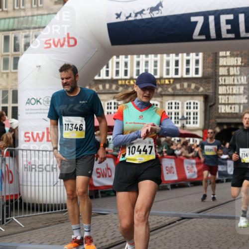 05.10.2025 - 20. swb-Marathon Bremen Yannick Fuchs http://msf.ph/oto/9253416 05.10.2025 10:45:34 Ziel 9396, 9885, 10447, 10634, 11346, 11403, 11585 meine-sportfotos.de