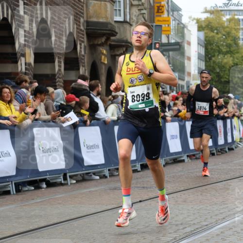 05.10.2025 - 20. swb-Marathon Bremen Strokosch-Dieckow http://msf.ph/oto/9253450 05.10.2025 12:51:32 Ziel 938, 1494, 1814, 1913, 8099 meine-sportfotos.de