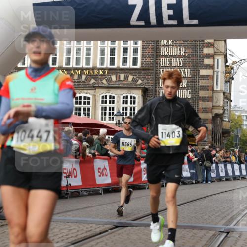 05.10.2025 - 20. swb-Marathon Bremen Yannick Fuchs http://msf.ph/oto/9253469 05.10.2025 10:45:34 Ziel 9396, 9885, 10447, 10634, 11346, 11403, 11585 meine-sportfotos.de