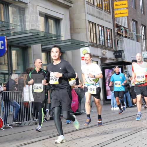05.10.2025 - 20. swb-Marathon Bremen Strokosch-Dieckow http://msf.ph/oto/9253479 05.10.2025 10:55:51 Ziel 9258, 9541, 9811, 9855, 9950, 9968, 10006, 10009, 10015, 10028, 10191, 10196, 10394, 10424, 10590, 10641, 10664, 10675, 10758, 10959, 10989, 10992, 11095, 11148, 11364, 11366, 11554, 11620, 11626, 11630, 11662, 11693, 11741, 9258, 9541, 9811, 9855, 9950, 9968, 10006, 10009, 10015, 10028, 10191, 10196, 10394, 10424, 10590, 10641, 10664, 10675, 10758, 10959, 10989, 10992, 11095, 11148, 11364, 11366, 11554, 11620, 11630, 11662, 11693 meine-sportfotos.de