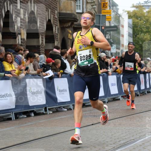 05.10.2025 - 20. swb-Marathon Bremen Strokosch-Dieckow http://msf.ph/oto/9253481 05.10.2025 12:51:33 Ziel 938, 1494, 1814, 1913, 8099 meine-sportfotos.de