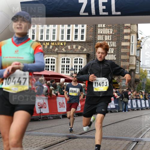 05.10.2025 - 20. swb-Marathon Bremen Yannick Fuchs http://msf.ph/oto/9253487 05.10.2025 10:45:35 Ziel 9396, 9885, 10447, 11346, 11403, 11585 meine-sportfotos.de