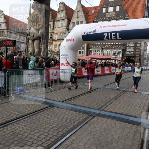05.10.2025 - 20. swb-Marathon Bremen Yannick Fuchs http://msf.ph/oto/9253666 05.10.2025 11:14:44 Ziel 9861, 9970, 10292, 10722, 11072, 11139, 11473 meine-sportfotos.de