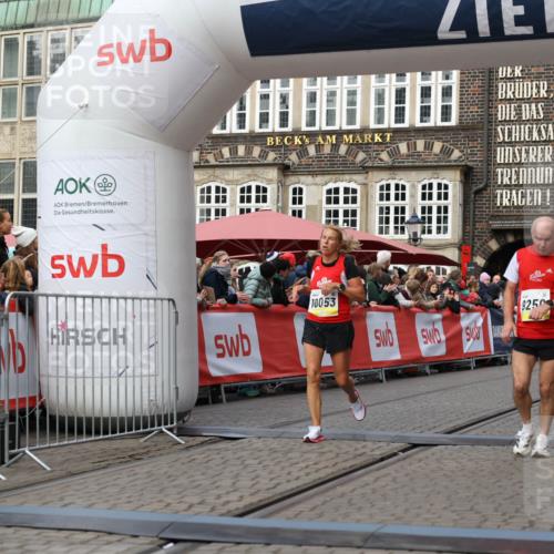 05.10.2025 - 20. swb-Marathon Bremen Yannick Fuchs http://msf.ph/oto/9253864 05.10.2025 10:45:43 Ziel 8000, 9200, 9222, 9250, 10053, 10682, 11678, 11745 meine-sportfotos.de