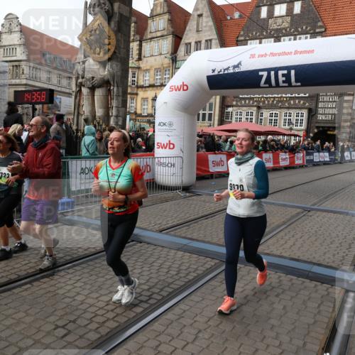 05.10.2025 - 20. swb-Marathon Bremen Yannick Fuchs http://msf.ph/oto/9253865 05.10.2025 11:14:47 Ziel 9861, 9970, 10722, 11473 meine-sportfotos.de