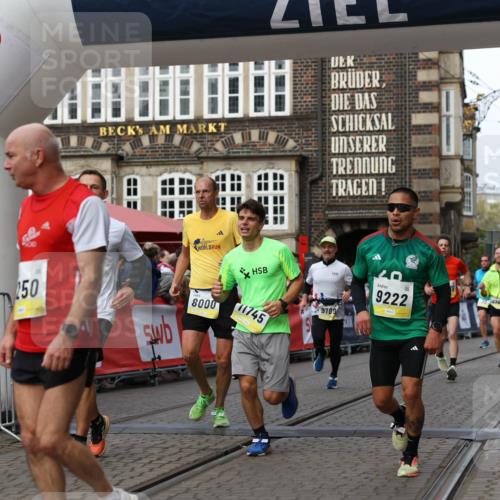 05.10.2025 - 20. swb-Marathon Bremen Yannick Fuchs http://msf.ph/oto/9253973 05.10.2025 10:45:47 Ziel 8000, 9200, 9222, 9250, 9709, 10053, 10639, 10682, 10792, 11678, 11745 meine-sportfotos.de