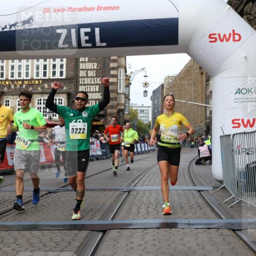 05.10.2025 - 20. swb-Marathon Bremen Yannick Fuchs http://msf.ph/oto/9254025 05.10.2025 10:45:48 Ziel 28, 8000, 9200, 9222, 9250, 9709, 10053, 10639, 10682, 10792, 11678, 11745 meine-sportfotos.de