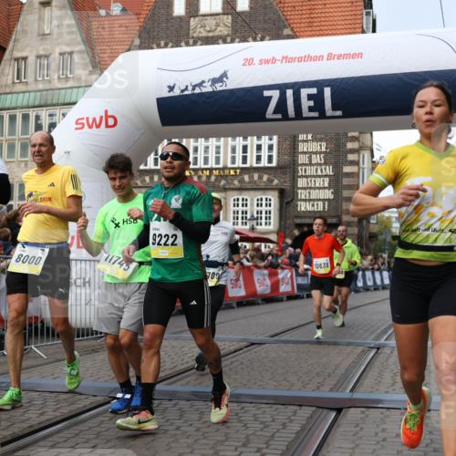 05.10.2025 - 20. swb-Marathon Bremen Yannick Fuchs http://msf.ph/oto/9254100 05.10.2025 10:45:49 Ziel 28, 8000, 9200, 9222, 9250, 9709, 10053, 10639, 10682, 10792, 11678, 11745 meine-sportfotos.de