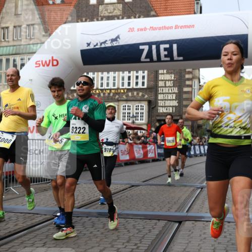 05.10.2025 - 20. swb-Marathon Bremen Yannick Fuchs http://msf.ph/oto/9254108 05.10.2025 10:45:49 Ziel 28, 8000, 9200, 9222, 9250, 9709, 10053, 10639, 10682, 10792, 11678, 11745 meine-sportfotos.de