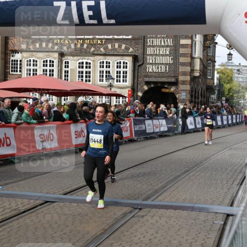 05.10.2025 - 20. swb-Marathon Bremen Yannick Fuchs http://msf.ph/oto/9254109 05.10.2025 11:14:57 Ziel 9303, 10602, 11448, 11557 meine-sportfotos.de