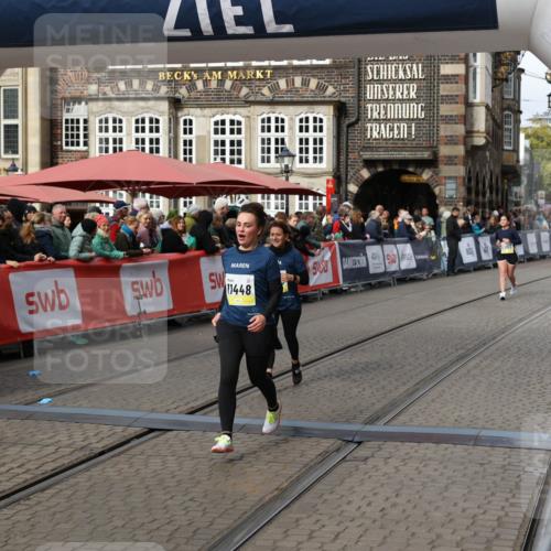 05.10.2025 - 20. swb-Marathon Bremen Yannick Fuchs http://msf.ph/oto/9254129 05.10.2025 11:14:57 Ziel 9303, 10602, 11448, 11557 meine-sportfotos.de