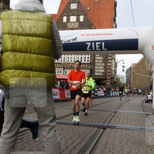 05.10.2025 - 20. swb-Marathon Bremen Yannick Fuchs http://msf.ph/oto/9254139 05.10.2025 10:45:50 Ziel 28, 8000, 9200, 9222, 9709, 10053, 10350, 10639, 10792, 10823, 11678, 11745 meine-sportfotos.de