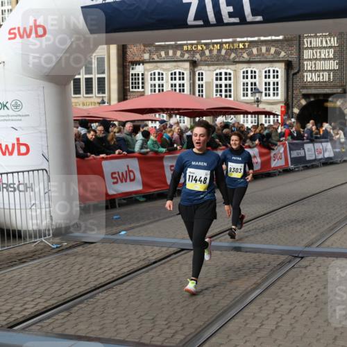 05.10.2025 - 20. swb-Marathon Bremen Yannick Fuchs http://msf.ph/oto/9254176 05.10.2025 11:14:57 Ziel 9303, 10602, 11448, 11557 meine-sportfotos.de