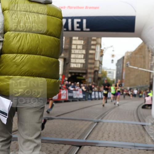 05.10.2025 - 20. swb-Marathon Bremen Yannick Fuchs http://msf.ph/oto/9254186 05.10.2025 10:45:51 Ziel 28, 8000, 9200, 9222, 9709, 9960, 10350, 10639, 10792, 10823, 11678, 11745 meine-sportfotos.de