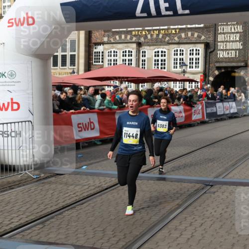 05.10.2025 - 20. swb-Marathon Bremen Yannick Fuchs http://msf.ph/oto/9254192 05.10.2025 11:14:57 Ziel 9303, 10602, 11448, 11557 meine-sportfotos.de