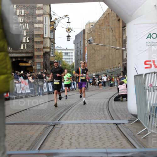 05.10.2025 - 20. swb-Marathon Bremen Yannick Fuchs http://msf.ph/oto/9254194 05.10.2025 10:45:51 Ziel 28, 8000, 9200, 9222, 9709, 9960, 10350, 10639, 10792, 10823, 11678, 11745 meine-sportfotos.de