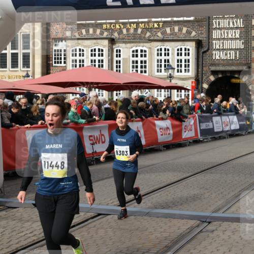 05.10.2025 - 20. swb-Marathon Bremen Yannick Fuchs http://msf.ph/oto/9254209 05.10.2025 11:14:58 Ziel 9303, 10602, 11448, 11557 meine-sportfotos.de