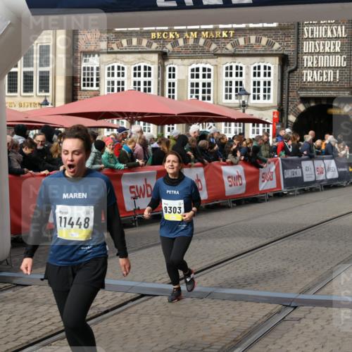 05.10.2025 - 20. swb-Marathon Bremen Yannick Fuchs http://msf.ph/oto/9254220 05.10.2025 11:14:58 Ziel 9303, 10602, 11448, 11557 meine-sportfotos.de