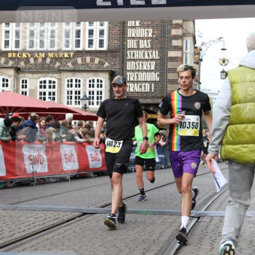 05.10.2025 - 20. swb-Marathon Bremen Yannick Fuchs http://msf.ph/oto/9254236 05.10.2025 10:45:54 Ziel 28, 9709, 9960, 10350, 10639, 10792, 10823 meine-sportfotos.de