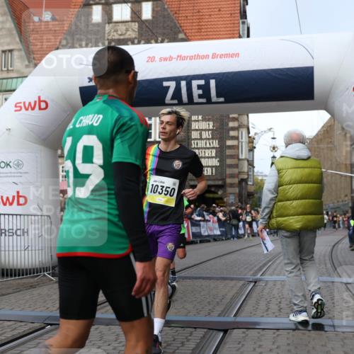 05.10.2025 - 20. swb-Marathon Bremen Yannick Fuchs http://msf.ph/oto/9254299 05.10.2025 10:45:55 Ziel 28, 9709, 9960, 10350, 10639, 10792, 10823 meine-sportfotos.de