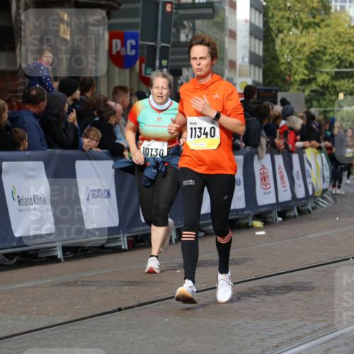 05.10.2025 - 20. swb-Marathon Bremen Strokosch-Dieckow http://msf.ph/oto/9254357 05.10.2025 11:02:14 Ziel 9363, 9748, 10130, 10821, 10829, 11340, 11386, 11454, 11646 meine-sportfotos.de