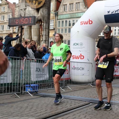 05.10.2025 - 20. swb-Marathon Bremen Yannick Fuchs http://msf.ph/oto/9254385 05.10.2025 10:45:57 Ziel 28, 9285, 9960, 10350, 10823 meine-sportfotos.de