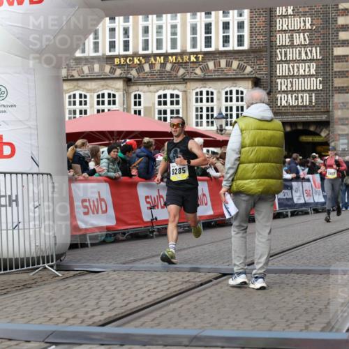 05.10.2025 - 20. swb-Marathon Bremen Yannick Fuchs http://msf.ph/oto/9254413 05.10.2025 10:45:59 Ziel 9285, 9960, 10350, 10773, 10823 meine-sportfotos.de