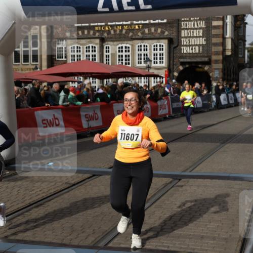 05.10.2025 - 20. swb-Marathon Bremen Yannick Fuchs http://msf.ph/oto/9254446 05.10.2025 11:15:05 Ziel 9303, 10496, 11345, 11607 meine-sportfotos.de