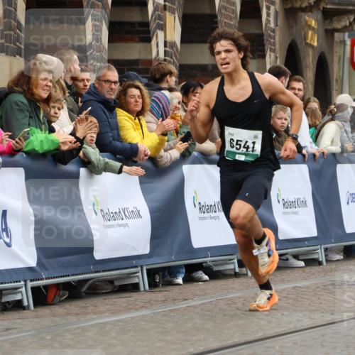05.10.2025 - 20. swb-Marathon Bremen Strokosch-Dieckow http://msf.ph/oto/9254738 05.10.2025 12:53:14 Ziel 1444, 6541 meine-sportfotos.de