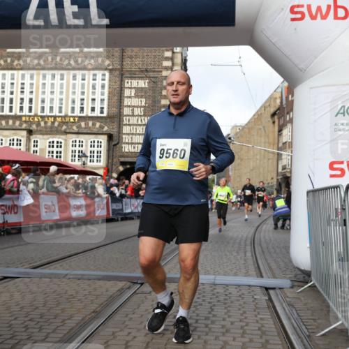 05.10.2025 - 20. swb-Marathon Bremen Yannick Fuchs http://msf.ph/oto/9254887 05.10.2025 10:55:00 Ziel 8326, 9427, 9436, 9560, 9570, 9754, 9776, 10024, 10231, 10232, 10233, 10487, 10609, 10770, 11163, 11276, 11373, 11470 meine-sportfotos.de