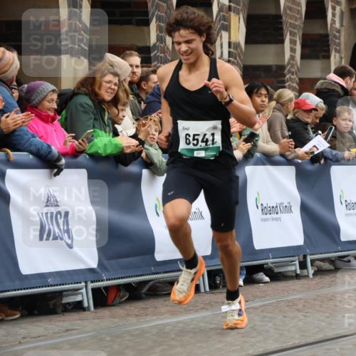 05.10.2025 - 20. swb-Marathon Bremen Strokosch-Dieckow http://msf.ph/oto/9254920 05.10.2025 12:53:14 Ziel 1444, 6541 meine-sportfotos.de