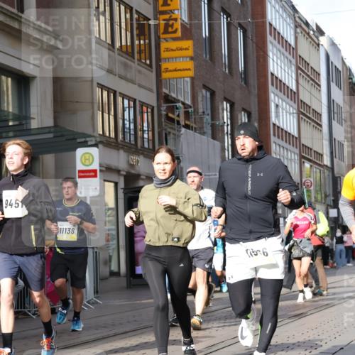 05.10.2025 - 20. swb-Marathon Bremen Strokosch-Dieckow http://msf.ph/oto/9254950 05.10.2025 10:56:49 Ziel 5172, 9231, 9260, 9292, 9314, 9450, 9451, 9489, 9577, 9797, 9844, 9937, 9947, 10069, 10105, 10169, 10293, 10367, 10545, 10657, 10867, 10917, 11015, 11138, 11168, 11202, 11434, 11435, 11566, 11596, 11686, 5172, 9231, 9260, 9292, 9314, 9450, 9451, 9489, 9577, 9797, 9844, 9937, 9947, 10069, 10105, 10169, 10293, 10367, 10545, 10657, 10867, 10917, 11015, 11138, 11168, 11202, 11434, 11435, 11566, 11596, 11686 meine-sportfotos.de