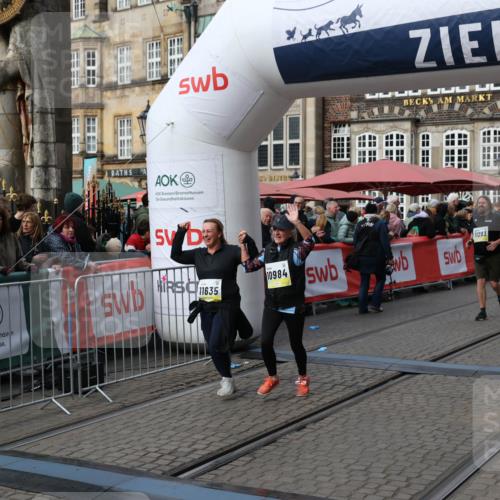 05.10.2025 - 20. swb-Marathon Bremen Yannick Fuchs http://msf.ph/oto/9254959 05.10.2025 11:15:17 Ziel 10647, 10984, 11107, 11293, 11635 meine-sportfotos.de